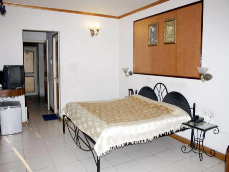 Hotel Sheetal Regency,Near Janambhumi Mathura Exterior photo