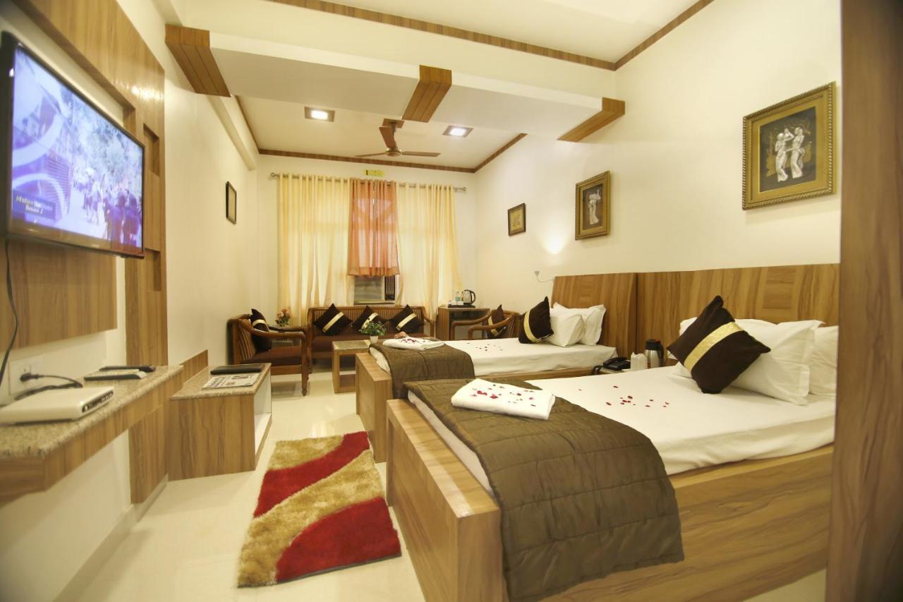 Hotel Sheetal Regency,Near Janambhumi Mathura Exterior photo