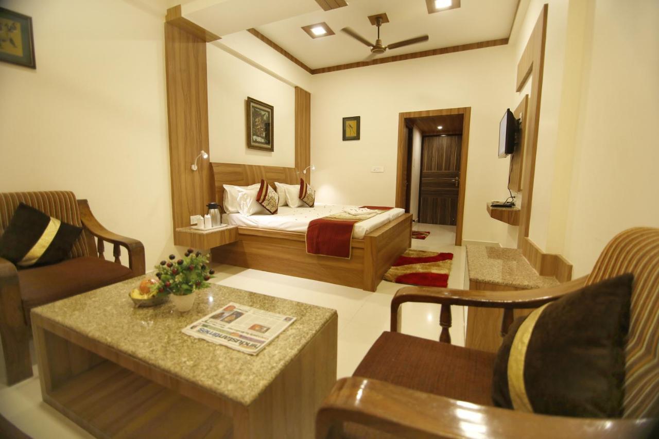 Hotel Sheetal Regency,Near Janambhumi Mathura Exterior photo